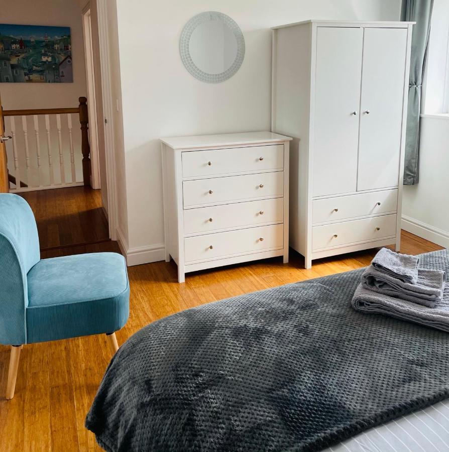 Sunny Corner, Padstow. Spacious 3 Bedrooms, 2.5 Bathrooms, Parking, Garden. Eksteriør billede